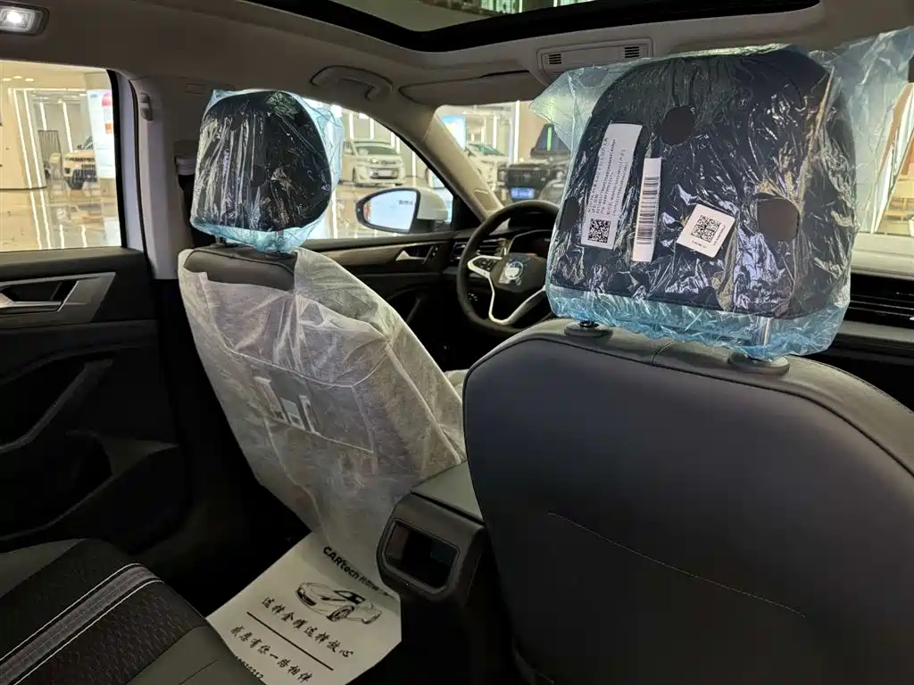 Volkswagen Sagitar 2025 Model Year Facelift 300TSI DSG Soaring Edition фото 22