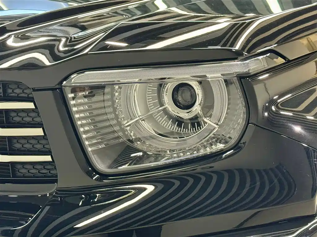 TANK TANK 700 NEW ENERGY