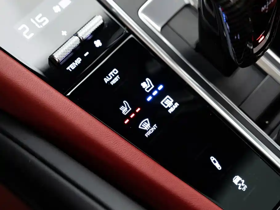 Фото 23 - Porsche Cayenne New Energy