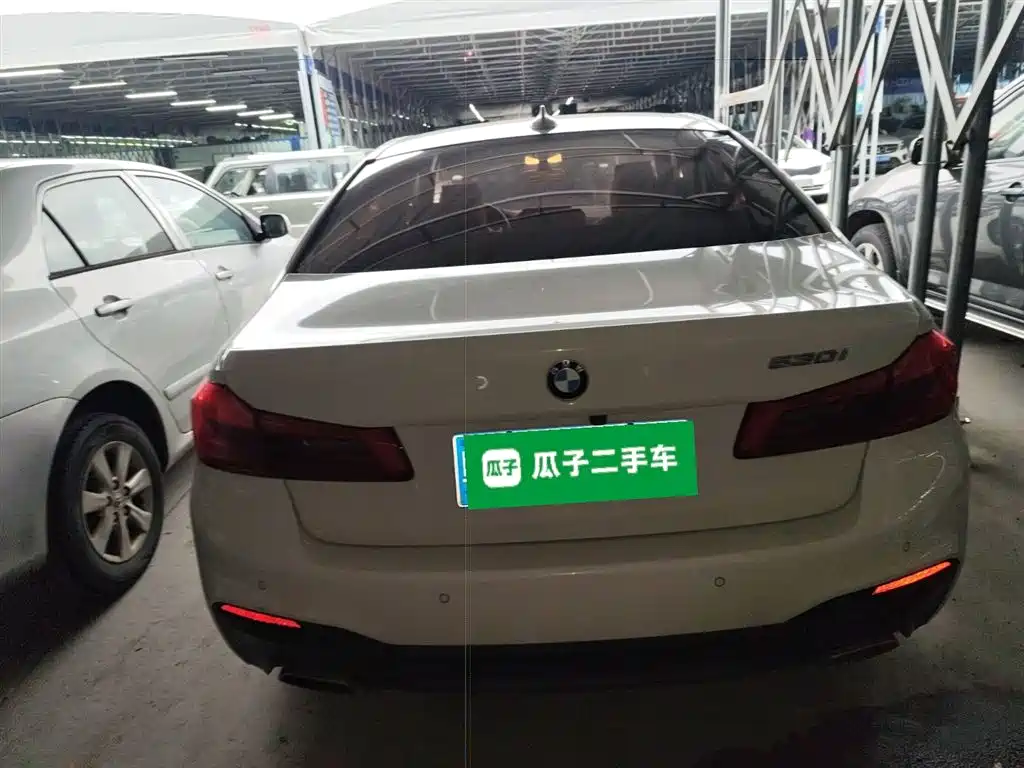 BMW 5 Series (Import) 2019 530i M Sport Package фото 6