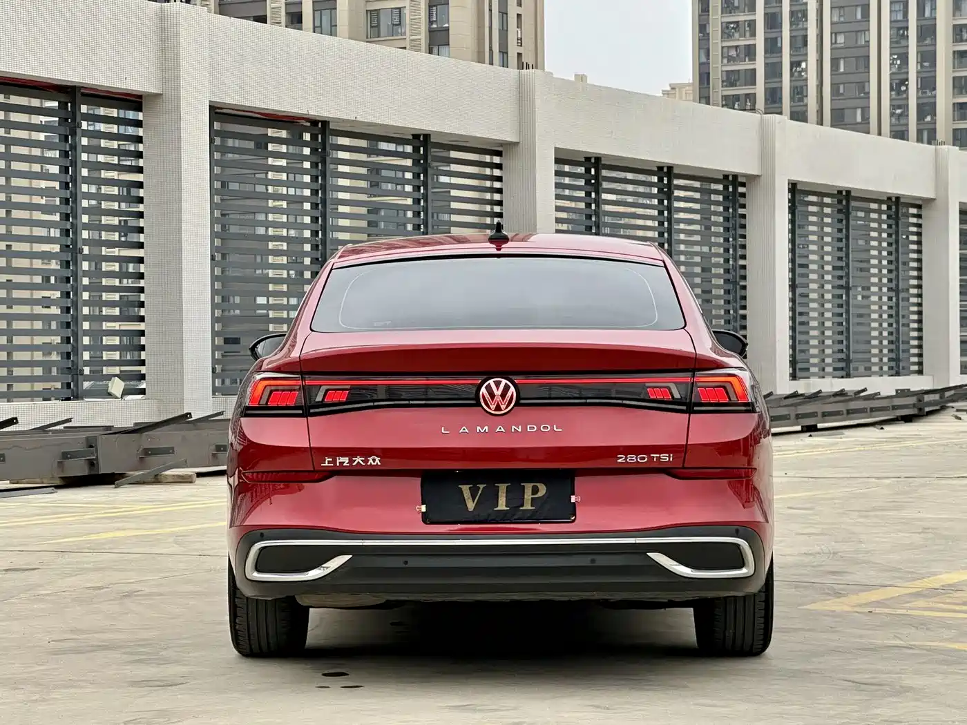 Photo 9 - Volkswagen Lamando
