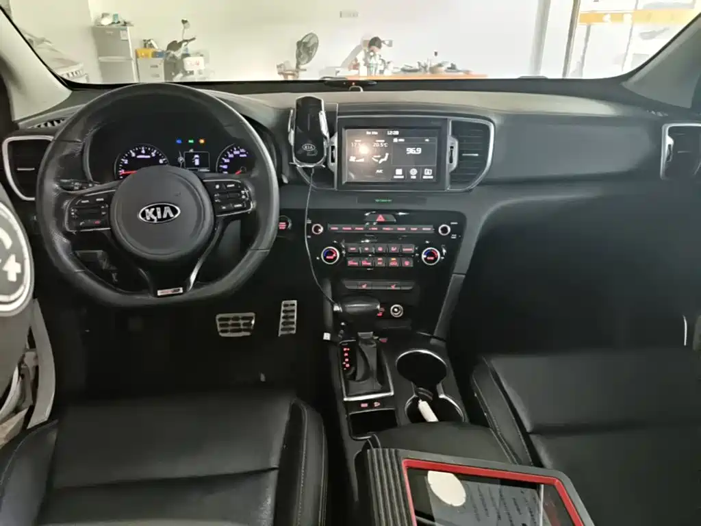 Kia KX5 2016 2016 Model 1.6T Automatic 2WD Premium