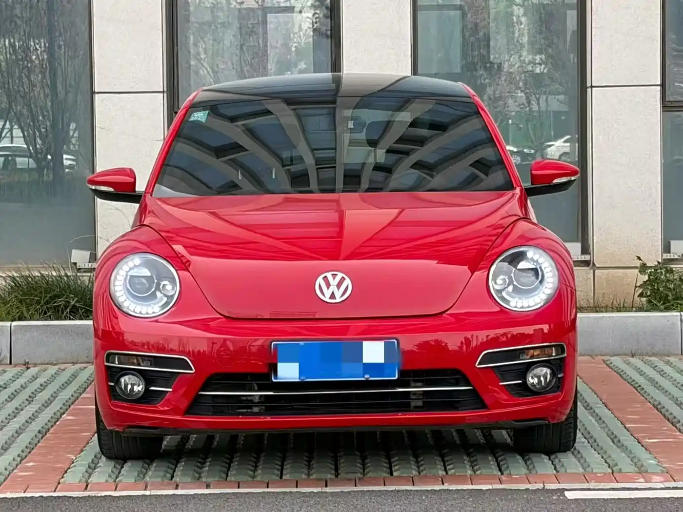Volkswagen Beetle 2018 180TSI Easy Joy Edition фото 2
