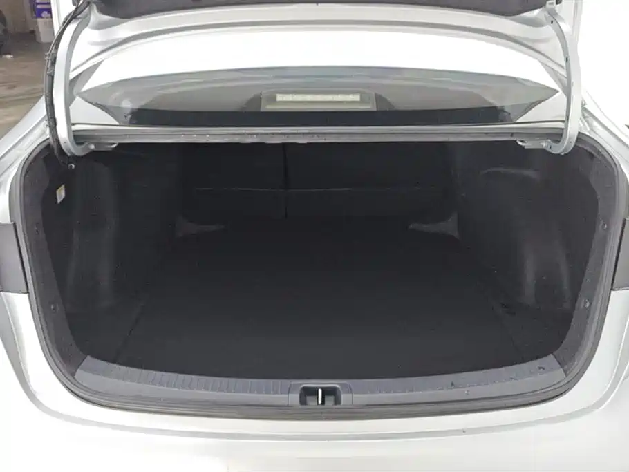Toyota Levin 2022 Dual Engine 1.8H E-CVT Luxury Edition фото 4
