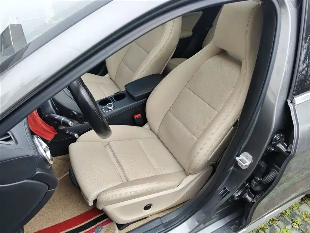 Mercedes-Benz GLA 2016 GLA 200 Fashion фото 11