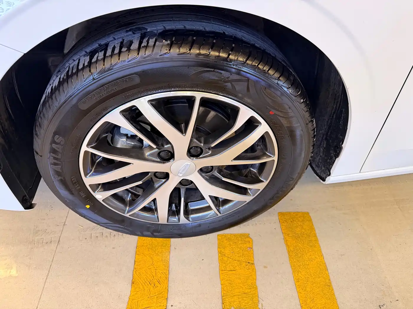 GEELY AUTOMOBILE EMGRAND