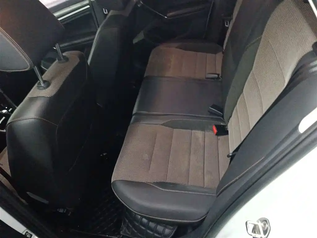 Volkswagen C-TREK 2017 230TSI DSG Comfort фото 17