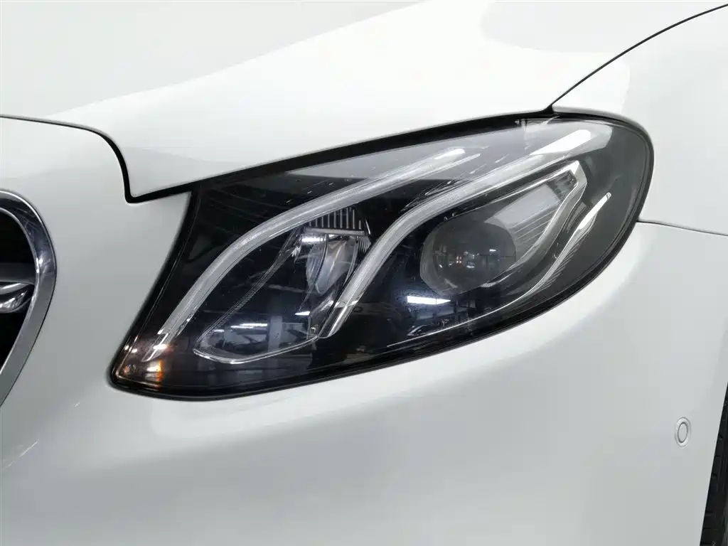 Mercedes-Benz E-Class 2020 Facelift E 260 L Sport фото 7
