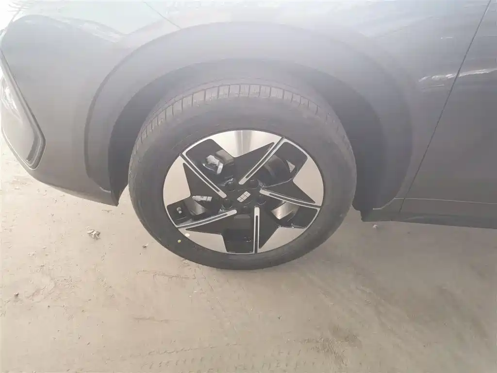 Geely Galaxy Galaxy E5 2026 530km Voyager Edition фото 23