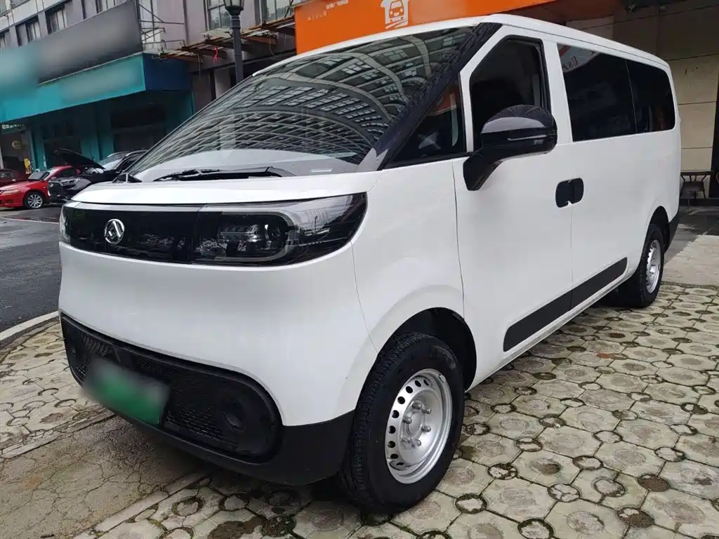 SAIC Maxus Dana V1 2025 Low Roof Multi-purpose Version 42kWh