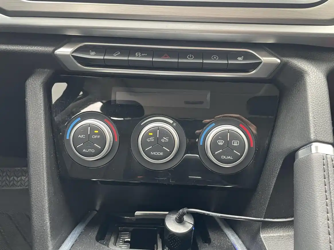 Photo 11 - Haval H6