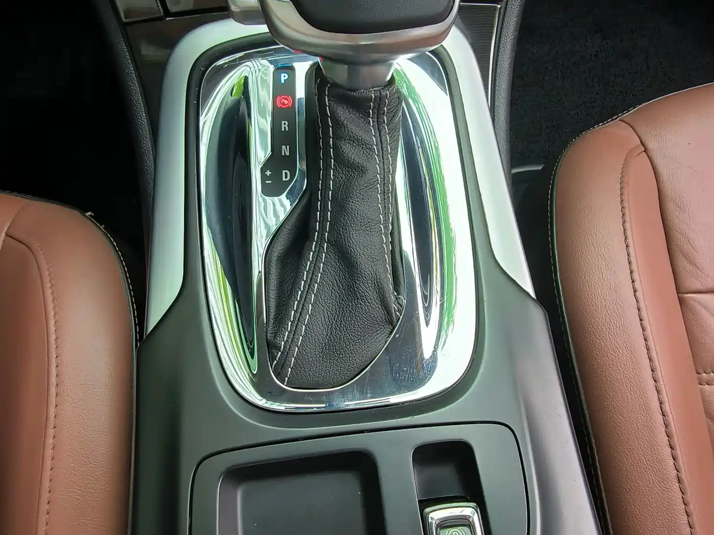 Фото 9 - Buick Regal