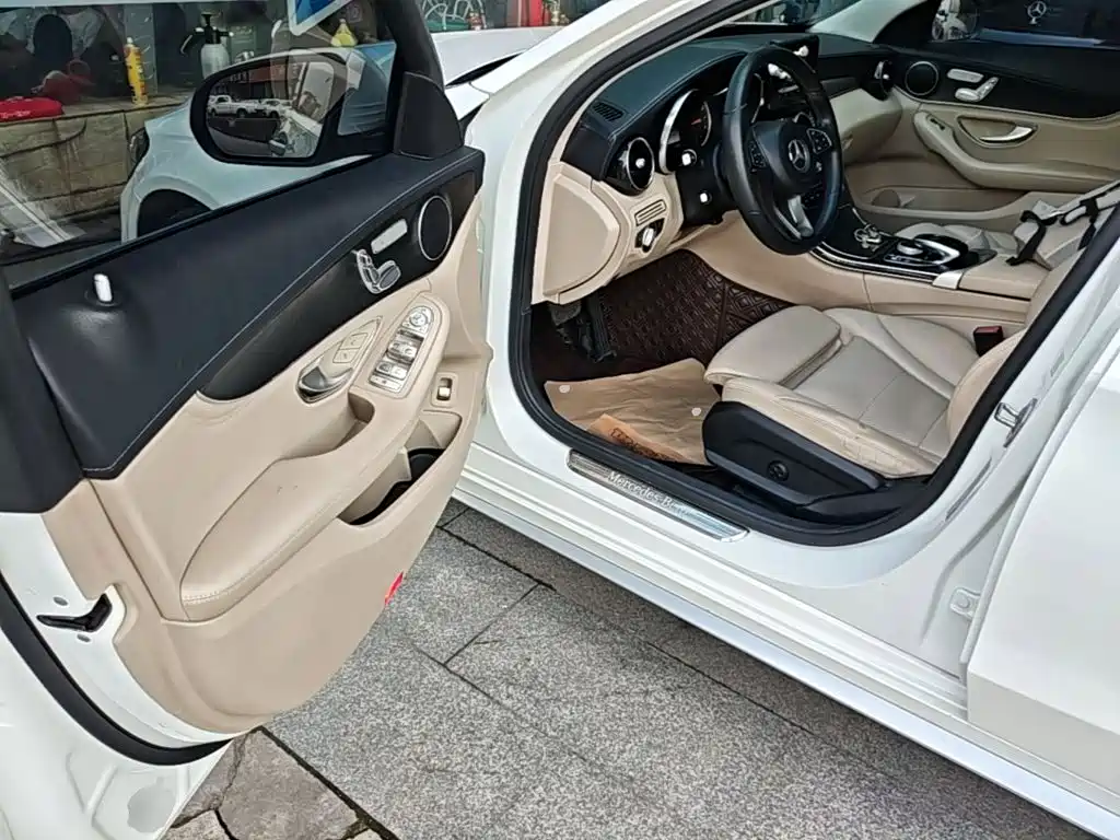 Mercedes-Benz C-Class 2016 2016 C 200 L Sport