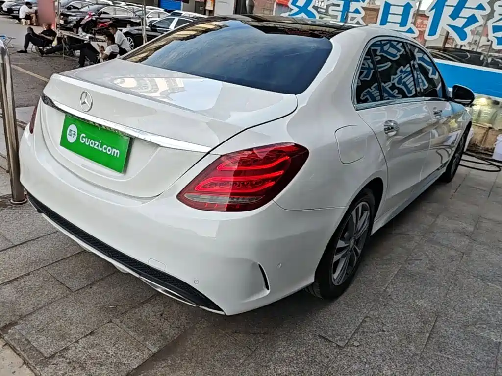 Фото 7 - Mercedes-Benz C-Class