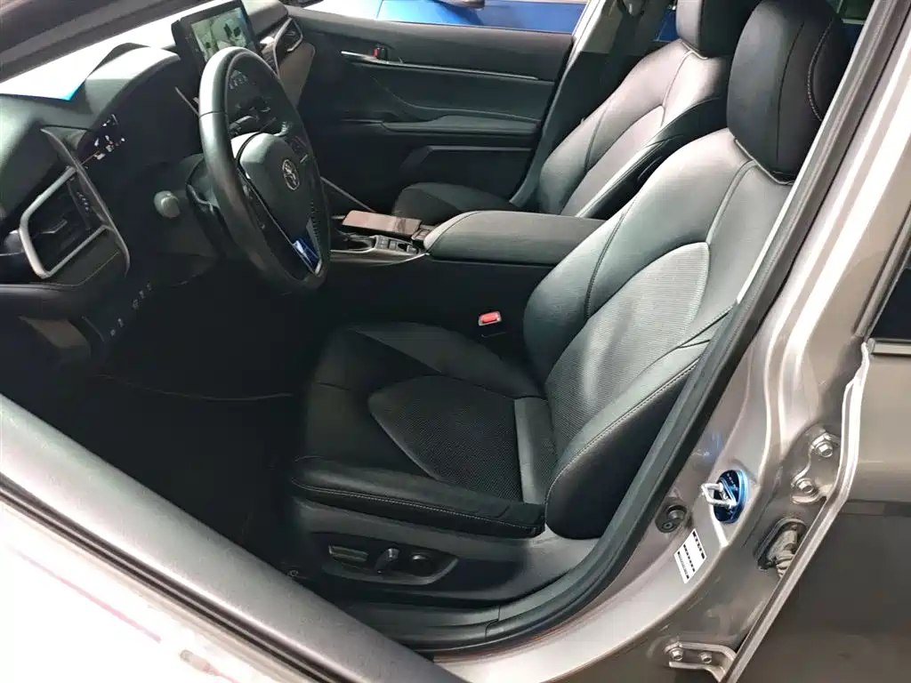 Toyota Camry 2021 2.5S Feng Shang Edition фото 15
