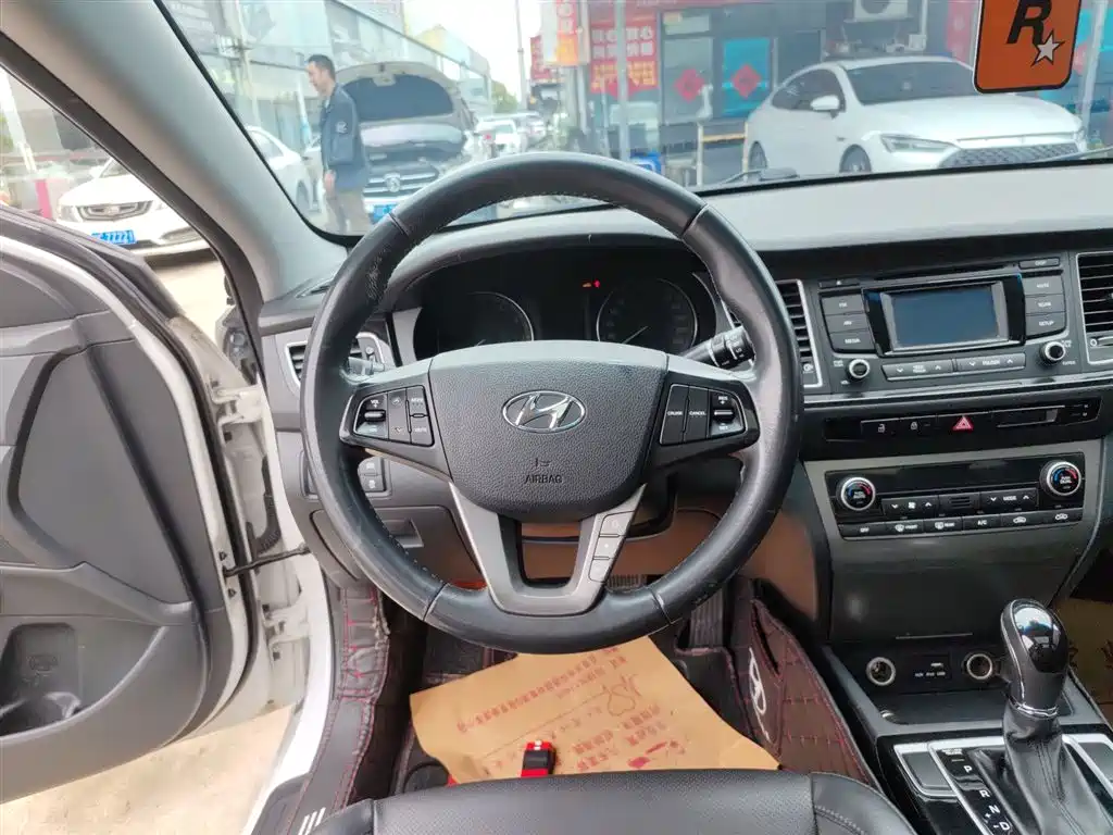 Hyundai Mistra 2014 1.8L Auto Premium DLX фото 11