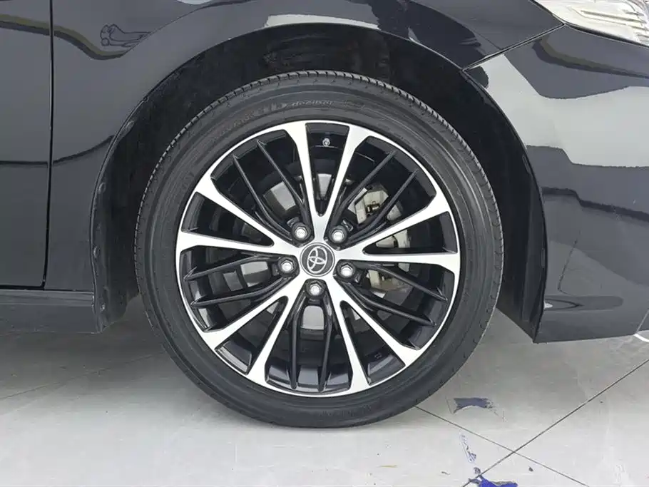 Toyota Camry 2018 2.0S Sport Edition фото 6