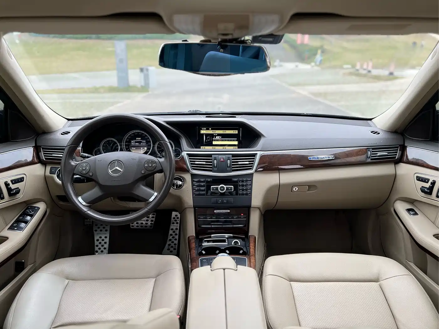 Mercedes-Benz E-Class 2012 E 200 L CGI Elegance фото 15