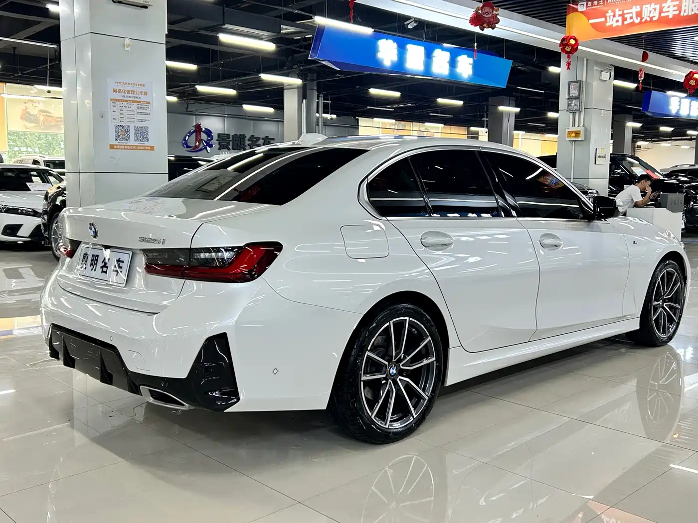 Фото 4 - BMW 3 Series