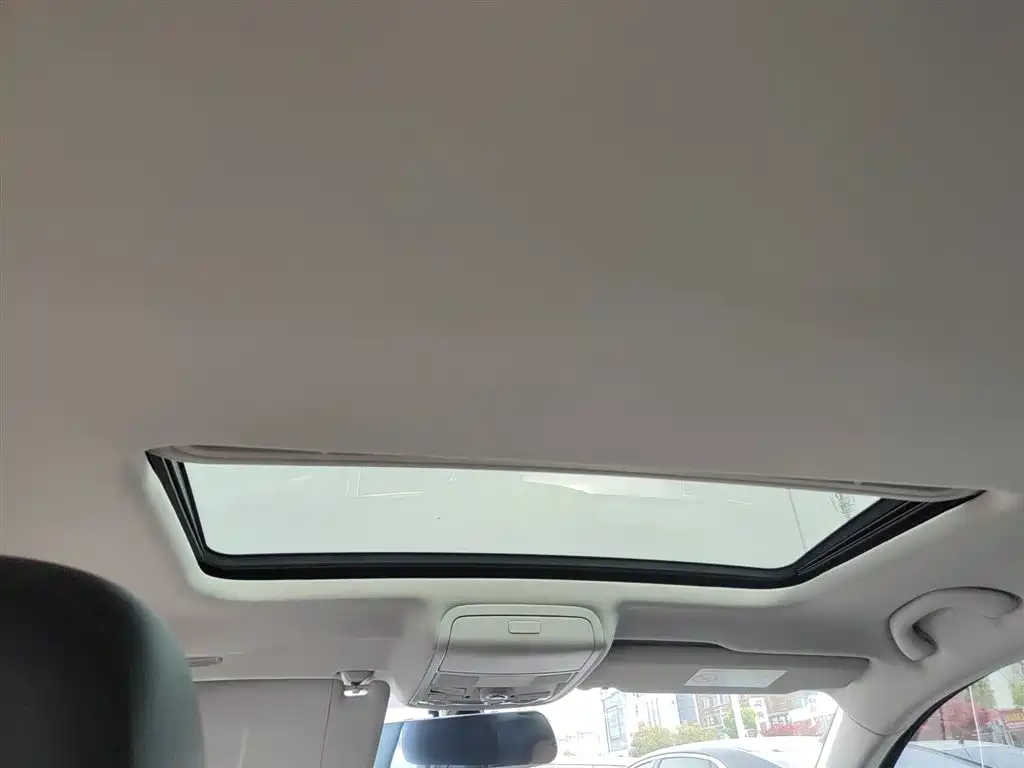 Volkswagen Passat 2016 330TSI DSG Executive Edition фото 14