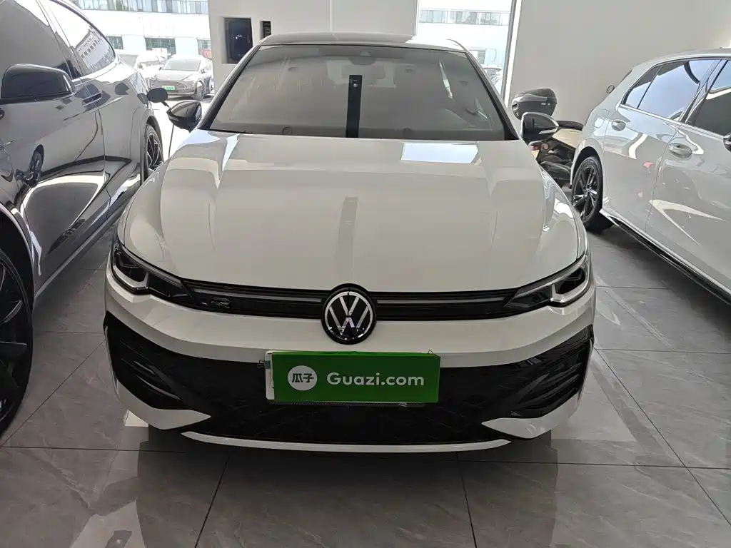 Volkswagen Golf 2025 2025 Second Facelift 300TSI R-Line