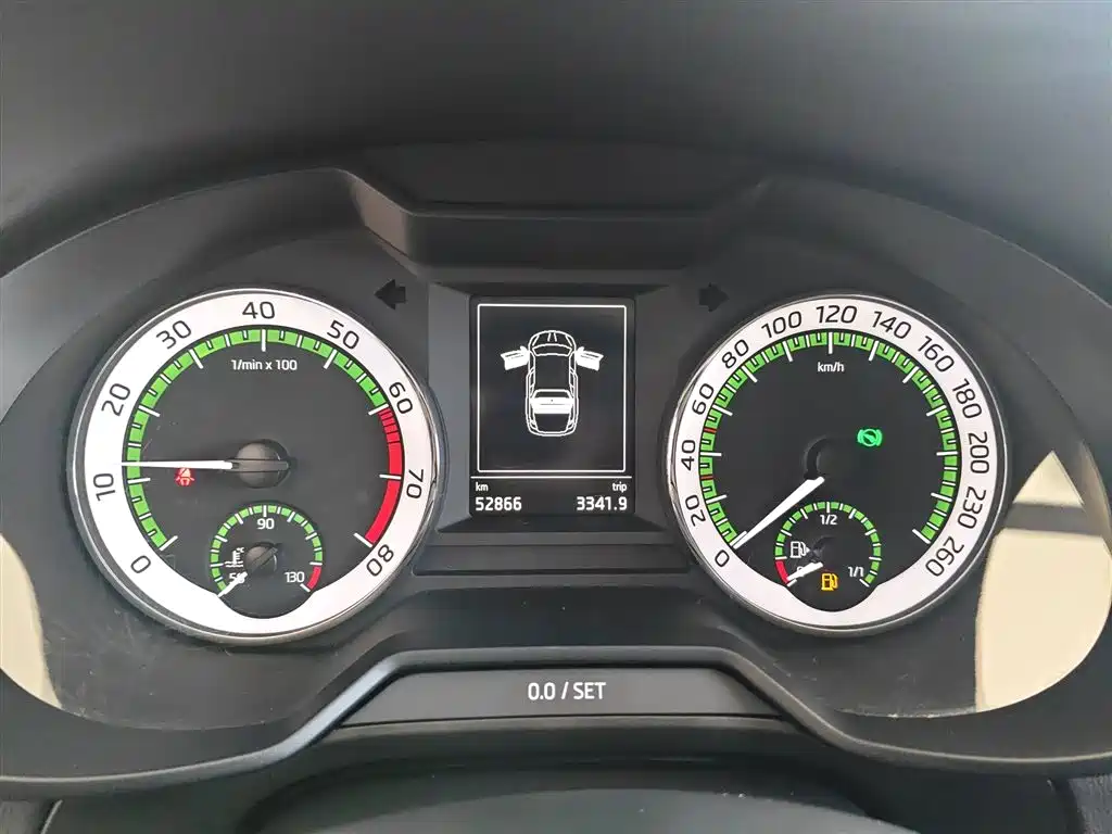 Škoda Octavia 2019 1.5L Automatic Smart Luxury Edition China V фото 12