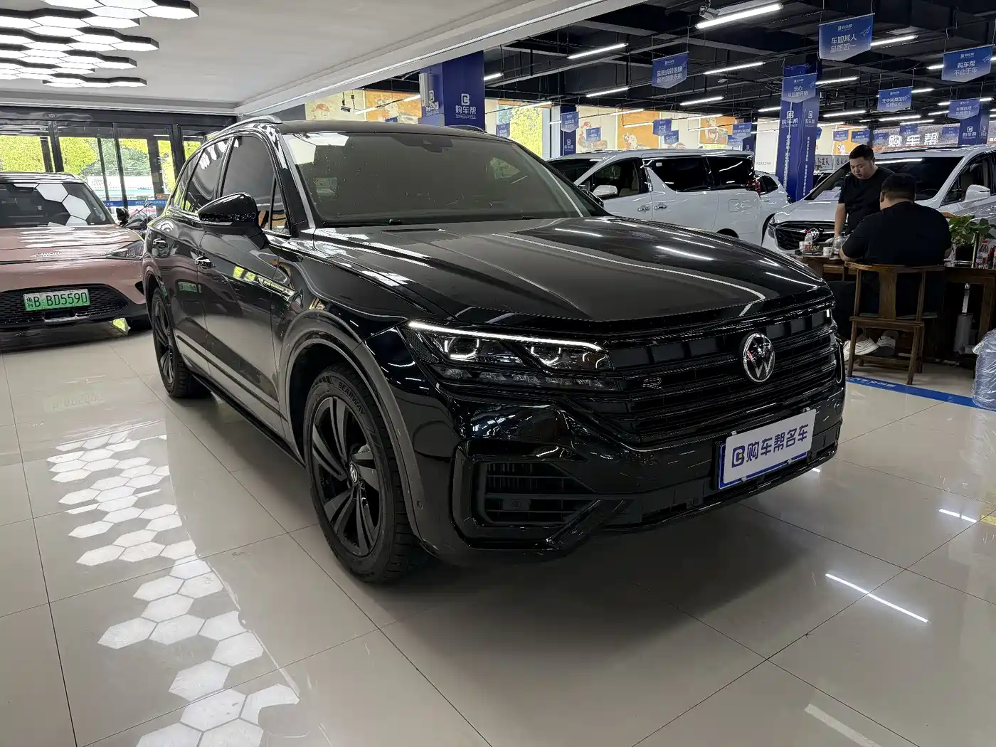 VOLKSWAGEN TOUAREG