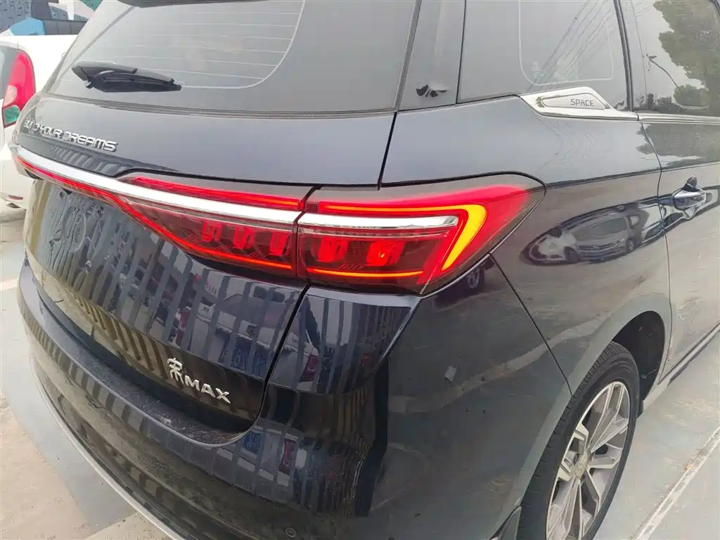 BYD Song MAX 2021 Upgrade 1.5T Automatic Luxury Edition 6-Seater фото 8