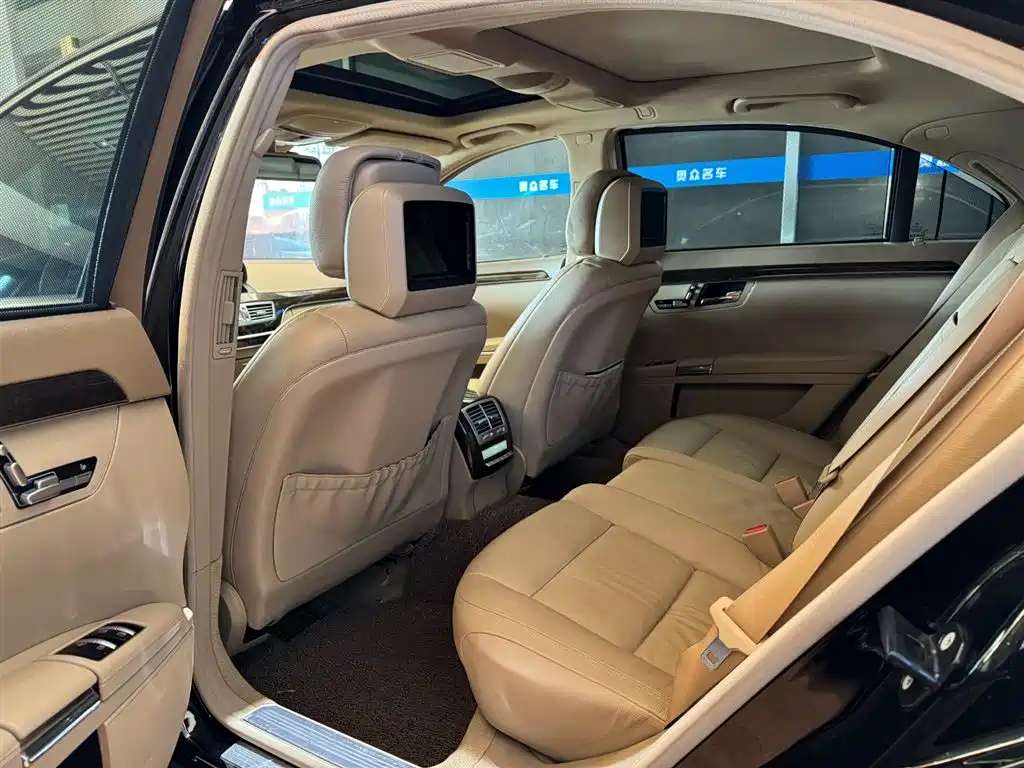 Mercedes-Benz S-Class 2012 S 300 L Premium Grand Edition фото 16