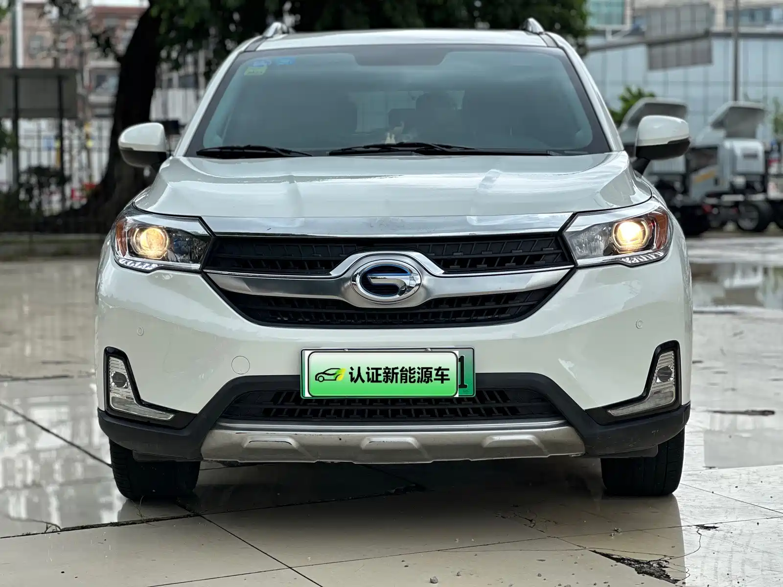 Фото 2 - GAC Group GAC Trumpchi PHEV