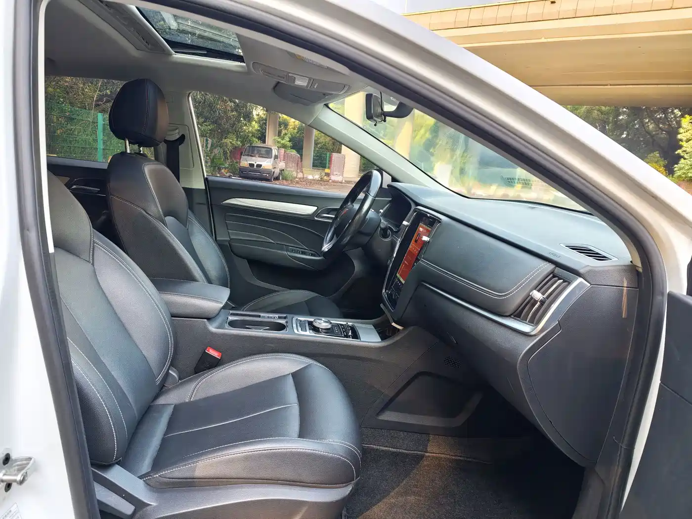 Roewe i6 New Energy 2018 2017 45T Hybrid Connected Smart Premium Edition