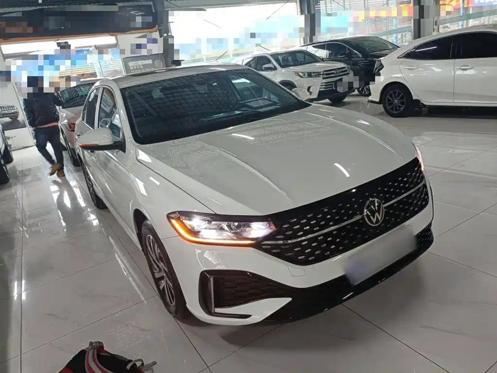 Volkswagen Lavida 2024 Model 1.5L Automatic Starlight 5 Million Edition фото 4