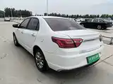 Фото 5 - Geely Vision