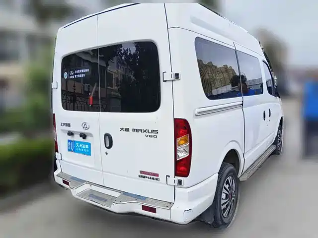 SAIC Maxus Xintu V80 2018 2.5T AMT Business Travel Short Wheelbase Medium Roof 9-Seater — фото 5
