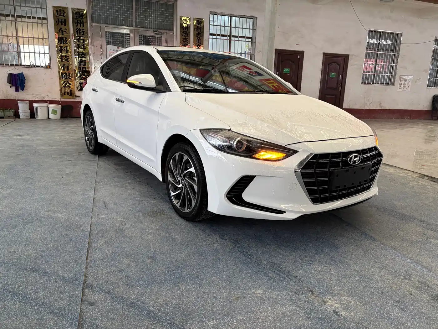 Hyundai Elantra 2020 1.5L CVT Smart Style·Elite фото 3