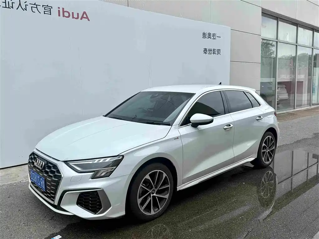 Фото 1 - Audi A3