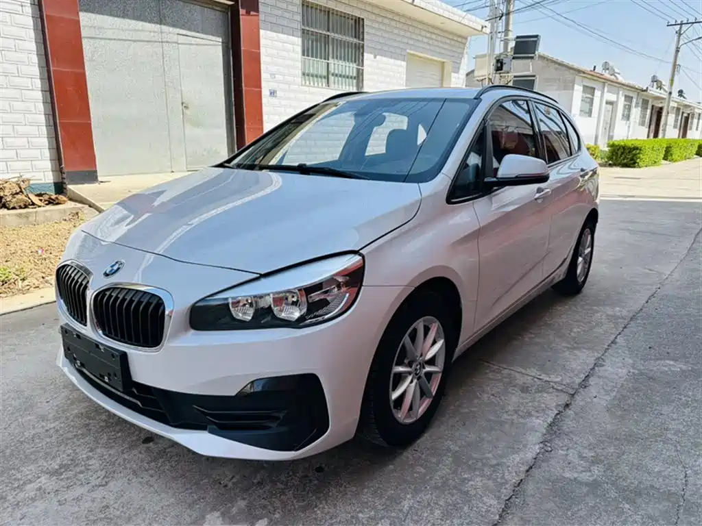 BMW 2 Series Touring 2019 218i Fashion