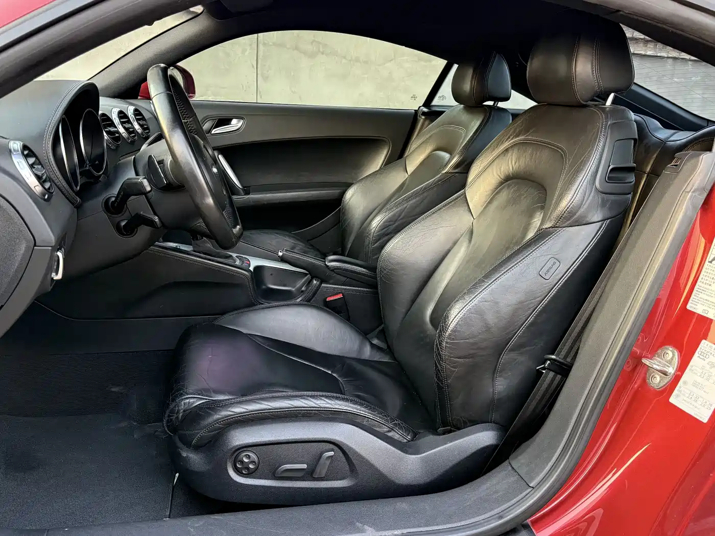 Audi TT 2008 Model TT 3.2 Quattro фото 10