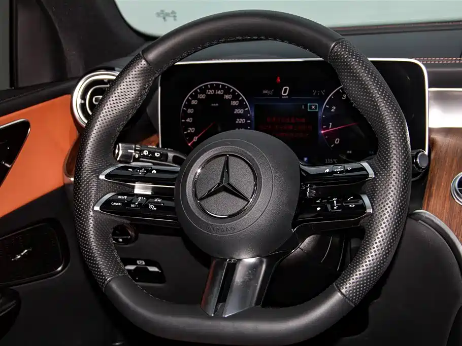 Mercedes-Benz GLC 2024 GLC 300 L 4MATIC Dynamic 5-seater фото 15