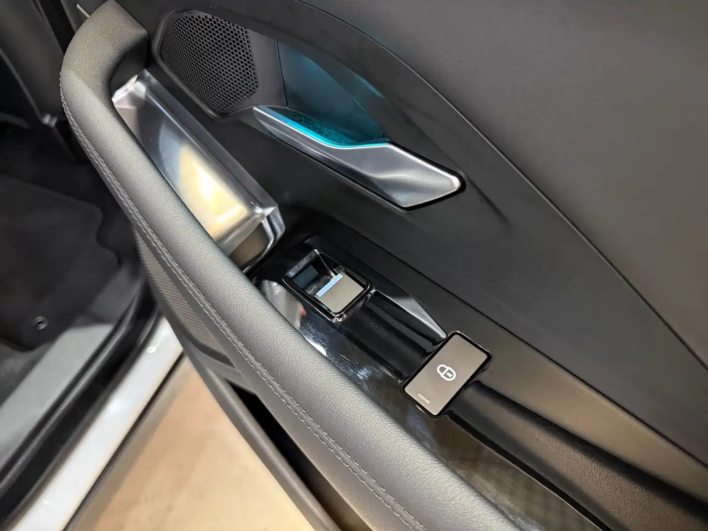 Фото 24 - Jaguar E-PACE