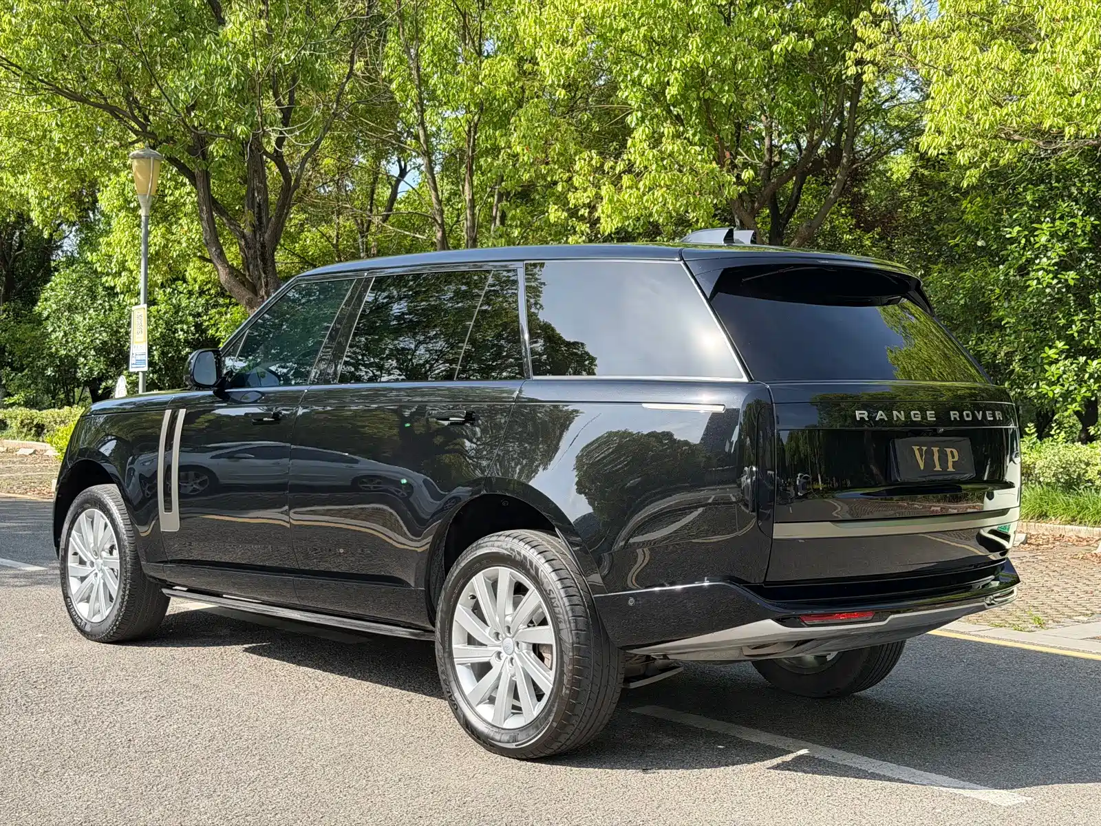 Фото 24 - Land Rover Range Rover