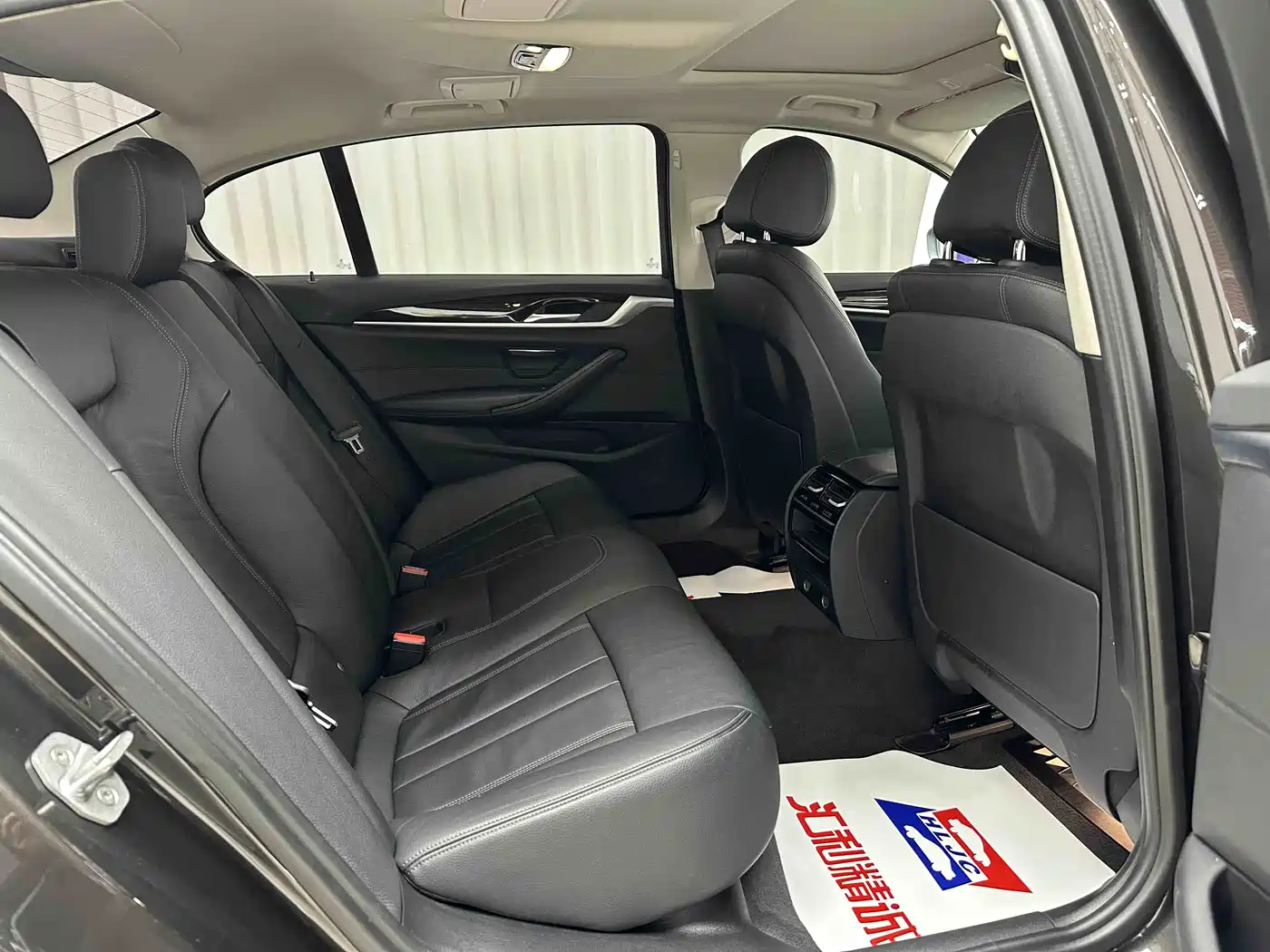 BMW 5 Series 2018 528Li Launch Special Edition фото 20