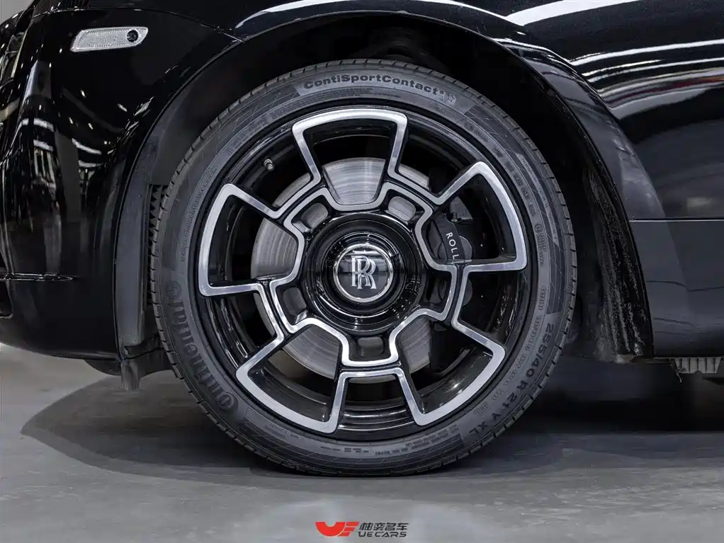 Rolls-Royce Wraith 2018 6.6T Black Badge фото 8