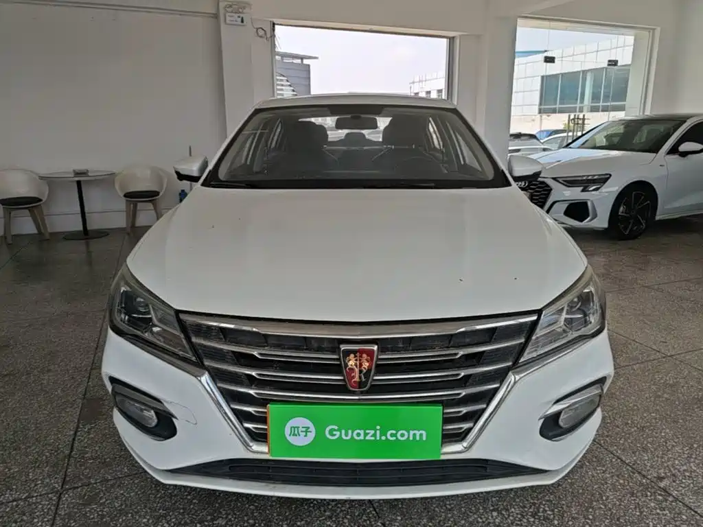 Фото 3 - Roewe i5