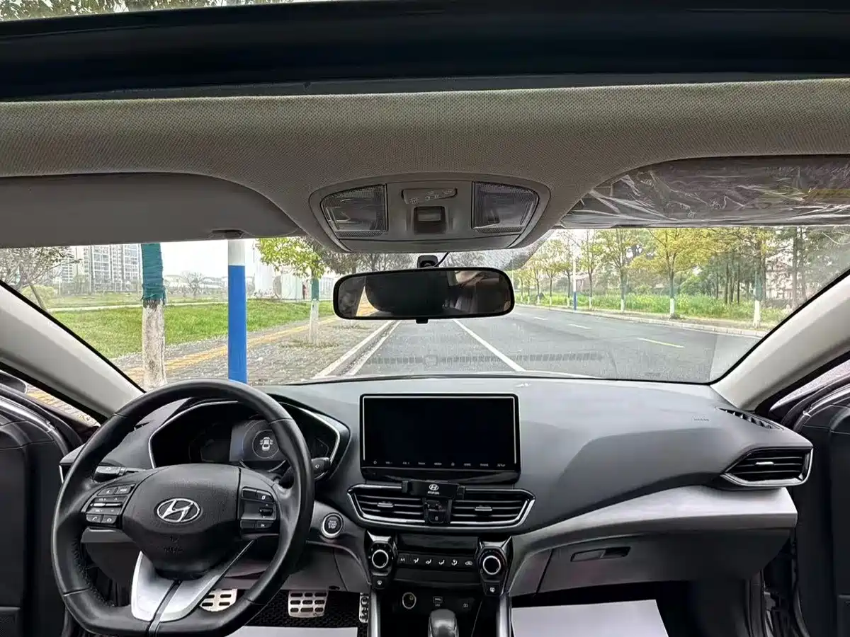 Hyundai Fista 2019 280TGDi Sport Edition China VI фото 12