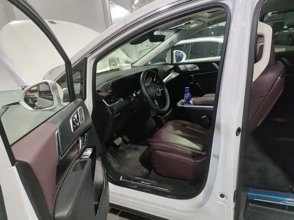 Buick Century 2024 2023 2.0T 6-Seat World Edition