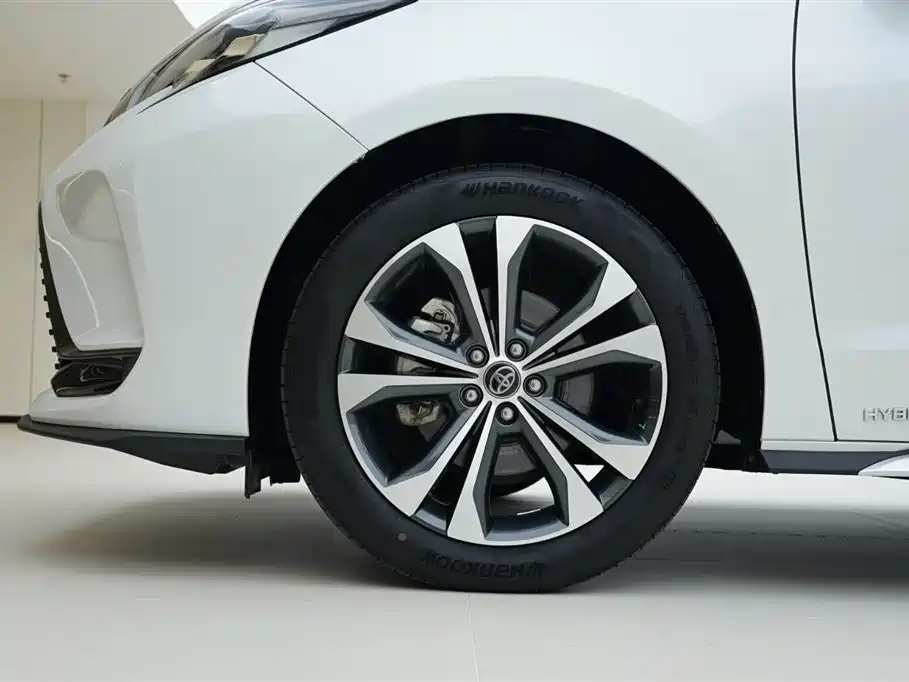 TOYOTA GREVIA