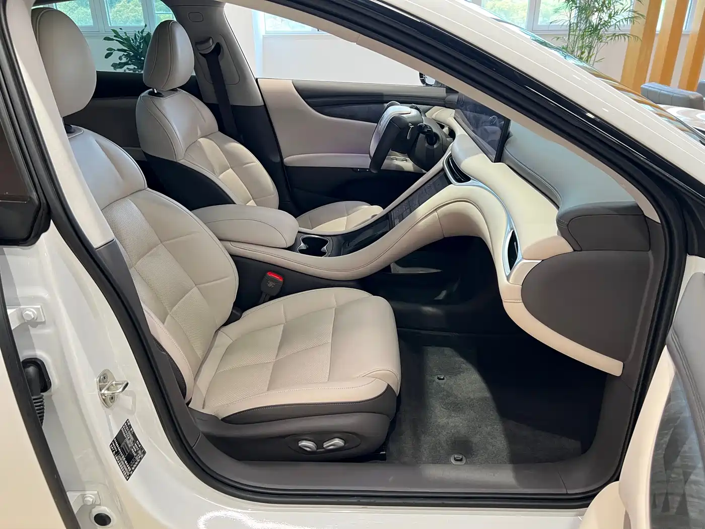 ZHIJI AUTOMOBILE ZHIJI L6