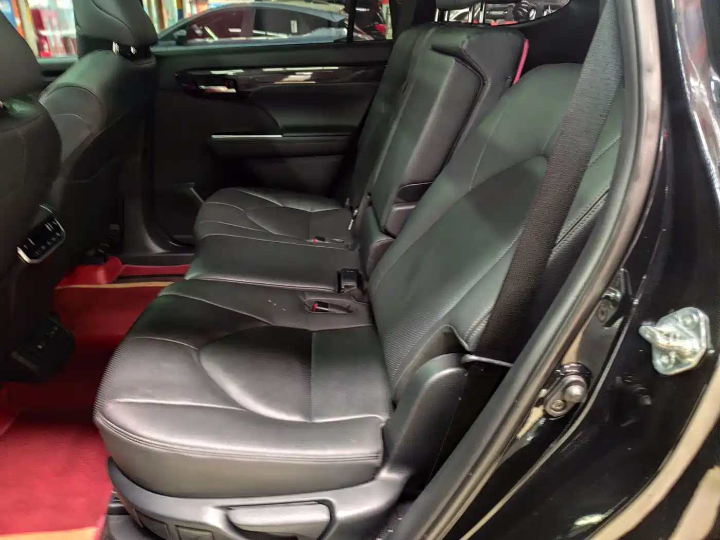 Toyota Crown Kluger 2022 2.5L HEV 4WD Flagship Edition фото 8