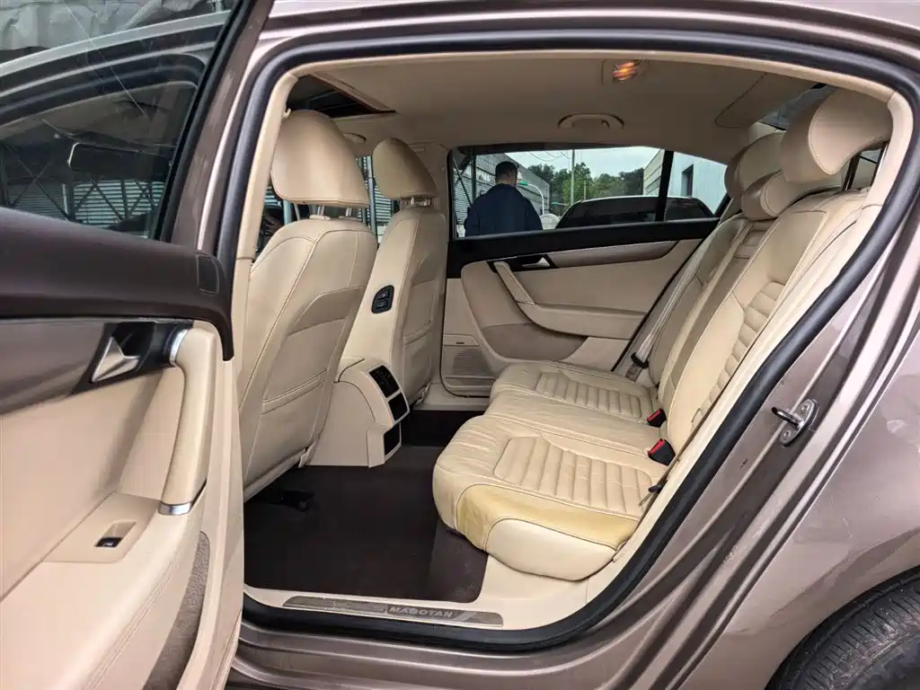 Volkswagen Magotan 2013 1.8TSI Luxury фото 10